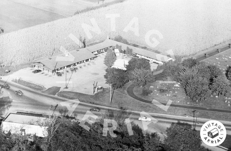 Mark III Grille & Bar and Inn (Royal Motel & Restaurant) - Historical Aerial